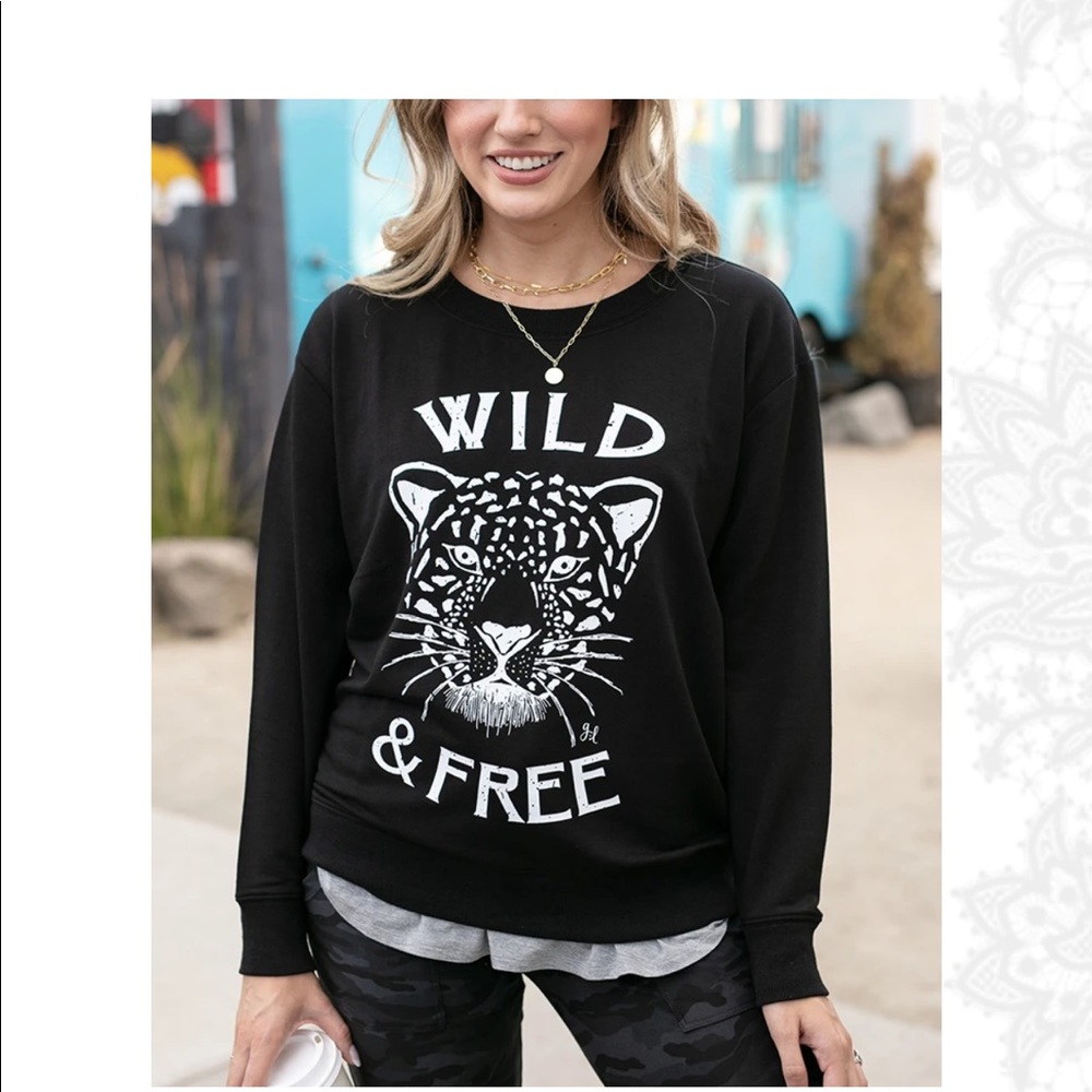 Grace & Lace Graphic Sweatshirt Wild & Free Size S